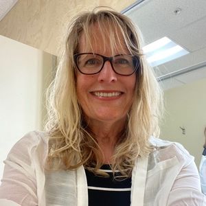 Meet your Posher, Debra